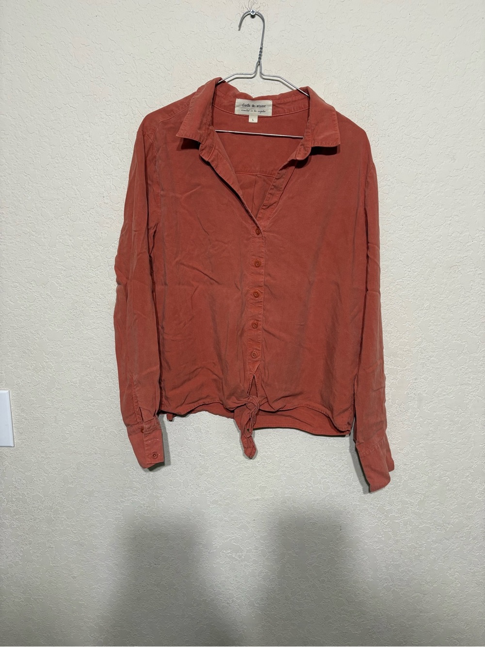 cloth & stone Rust Button-Front Tie Hem Blouse